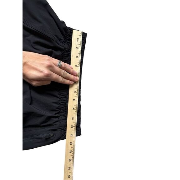 Lululemon Women's Tracker Shorts Lined Running Run Size 6 Black - Picture 6 of 11